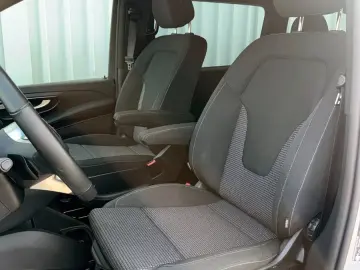 MERCEDES-BENZ V 300 d 4MATIC extralang STYLE MultiBeam TOP!