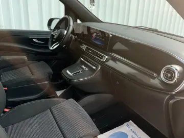 MERCEDES-BENZ V 300 d 4MATIC extralang STYLE MultiBeam TOP!