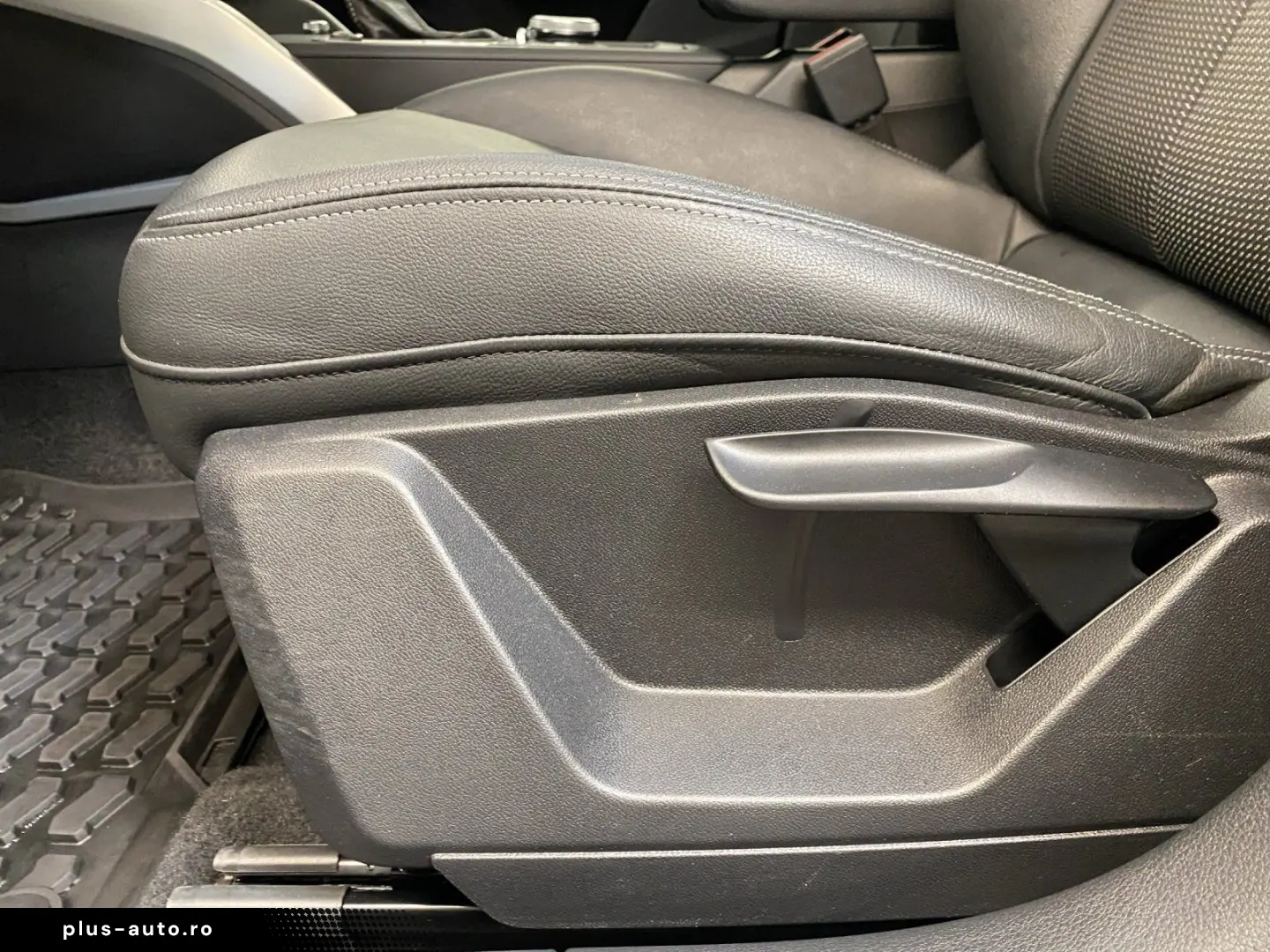AUDI Q2 35 1.5 TFSI S-Line
