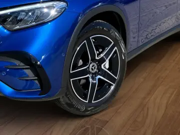 MERCEDES-BENZ GLC 220 d 4M AMG AHK Pano StdHz 360  N…