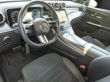MERCEDES-BENZ GLC 220 d 4MATIC  AMG Night LED AHK Ka…