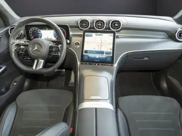 MERCEDES-BENZ GLC 220 d 4MATIC  AMG Night LED AHK Ka…