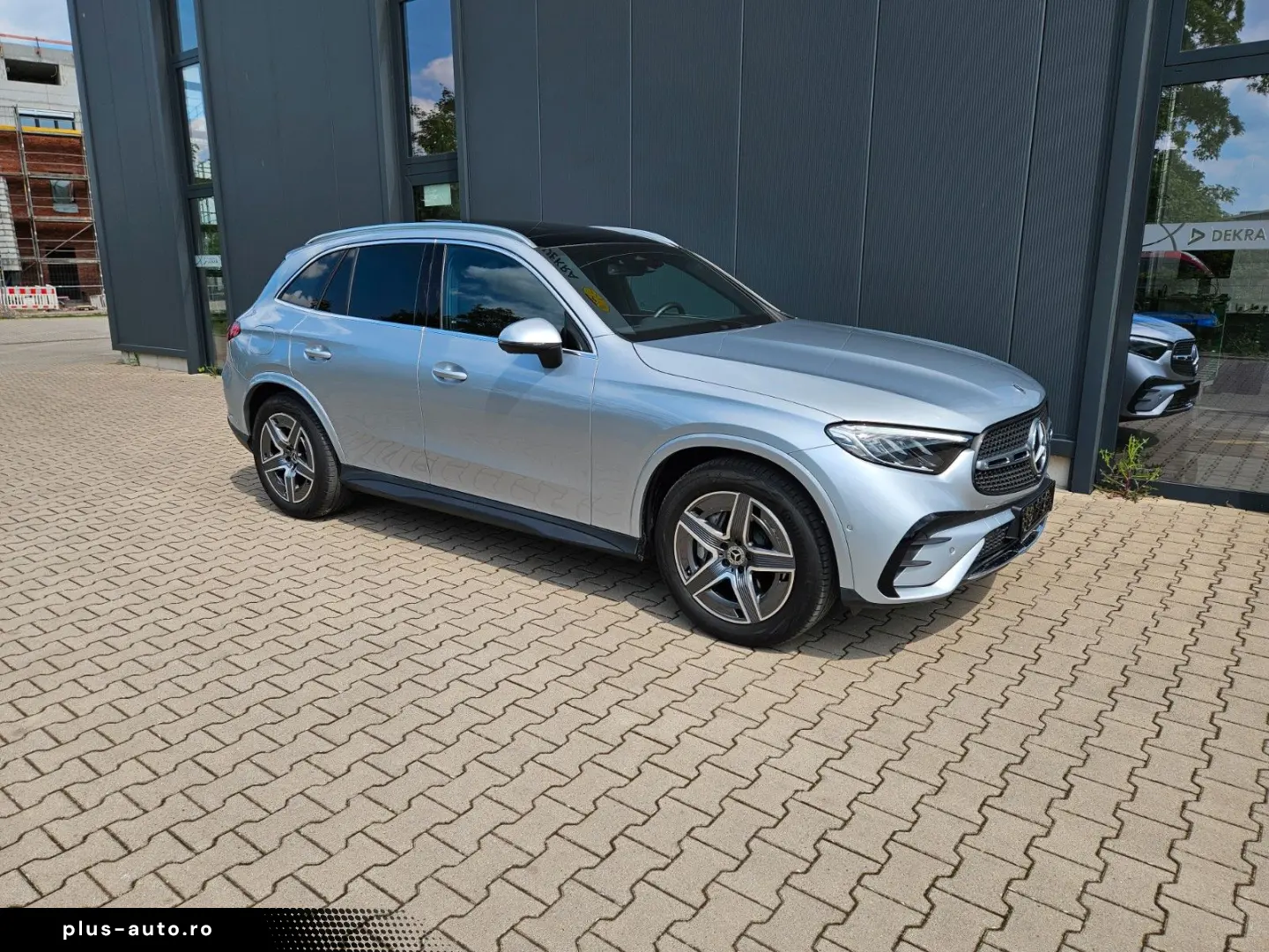 MERCEDES-BENZ GLC 200 4M AMG Pano AHK Distronic 1.Hd. uffr.