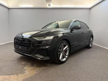 AUDI Q8 50 TDI quattro Competition Plus Carbon