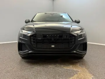 AUDI Q8 50 TDI quattro Competition Plus Carbon