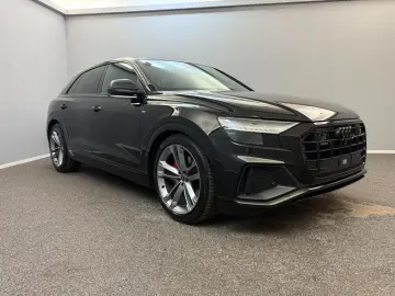 AUDI Q8 50 TDI quattro Competition Plus Carbon