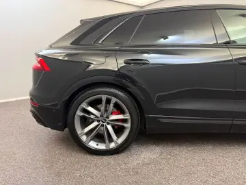 AUDI Q8 50 TDI quattro Competition Plus Carbon