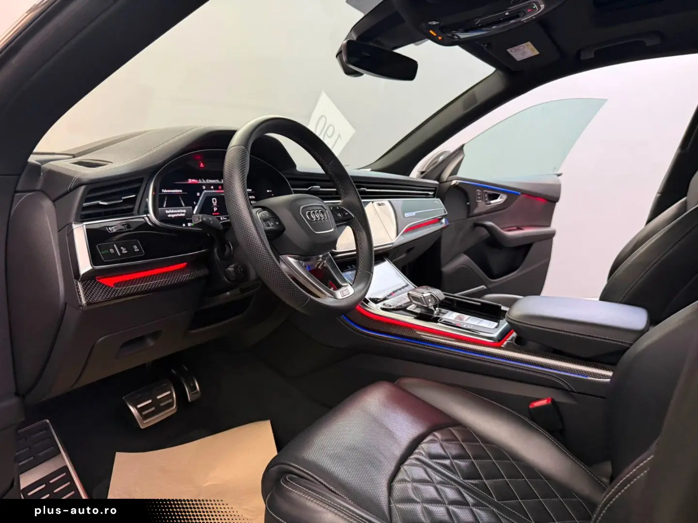 AUDI Q8 50 TDI quattro Competition Plus Carbon