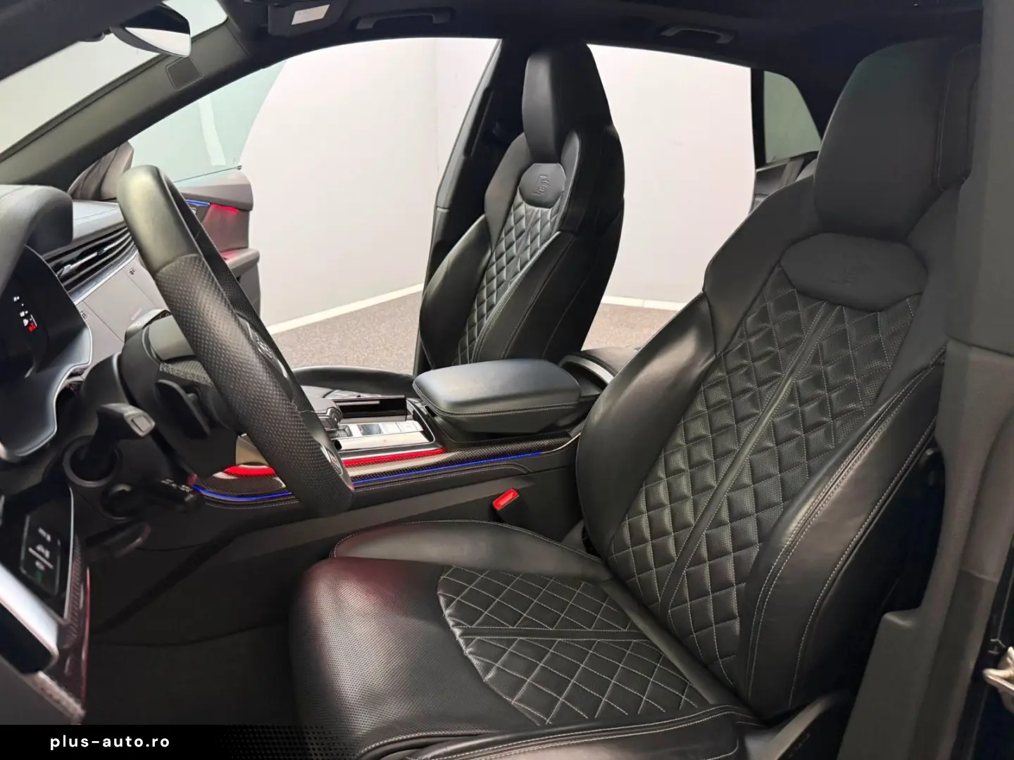 AUDI Q8 50 TDI quattro Competition Plus Carbon