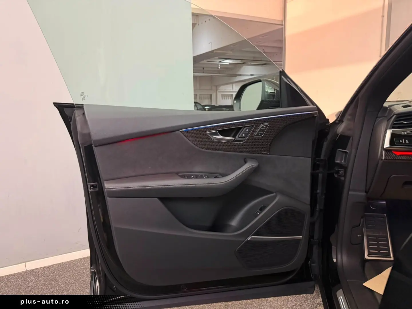 AUDI Q8 50 TDI quattro Competition Plus Carbon