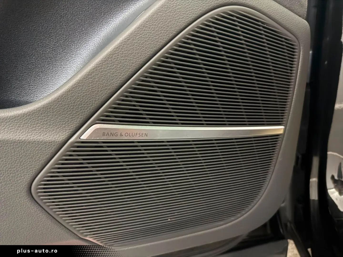 AUDI Q8 50 TDI quattro Competition Plus Carbon