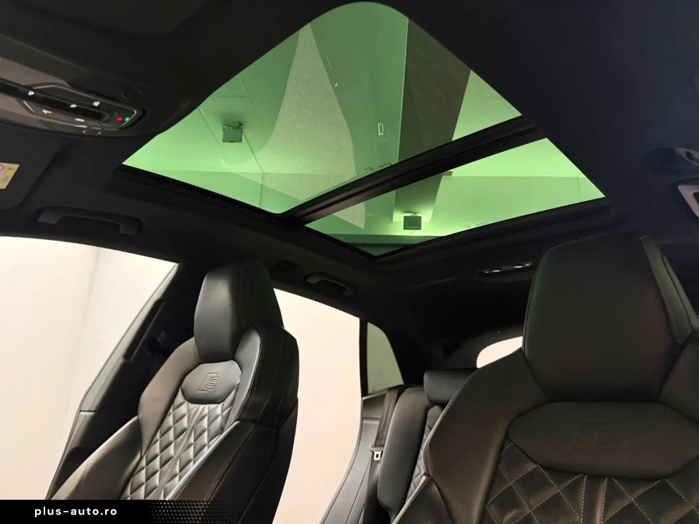 AUDI Q8 50 TDI quattro Competition Plus Carbon