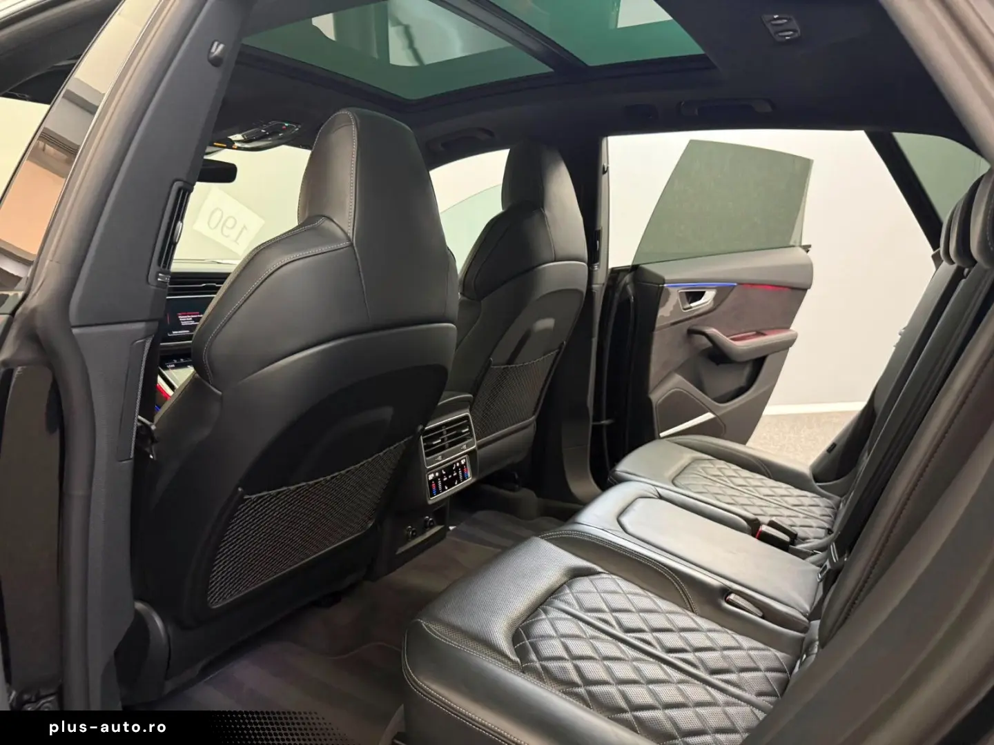 AUDI Q8 50 TDI quattro Competition Plus Carbon