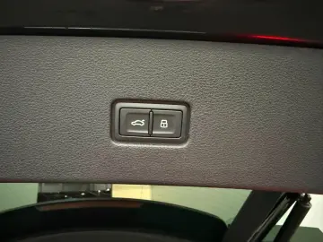 AUDI Q8 50 TDI quattro Competition Plus Carbon