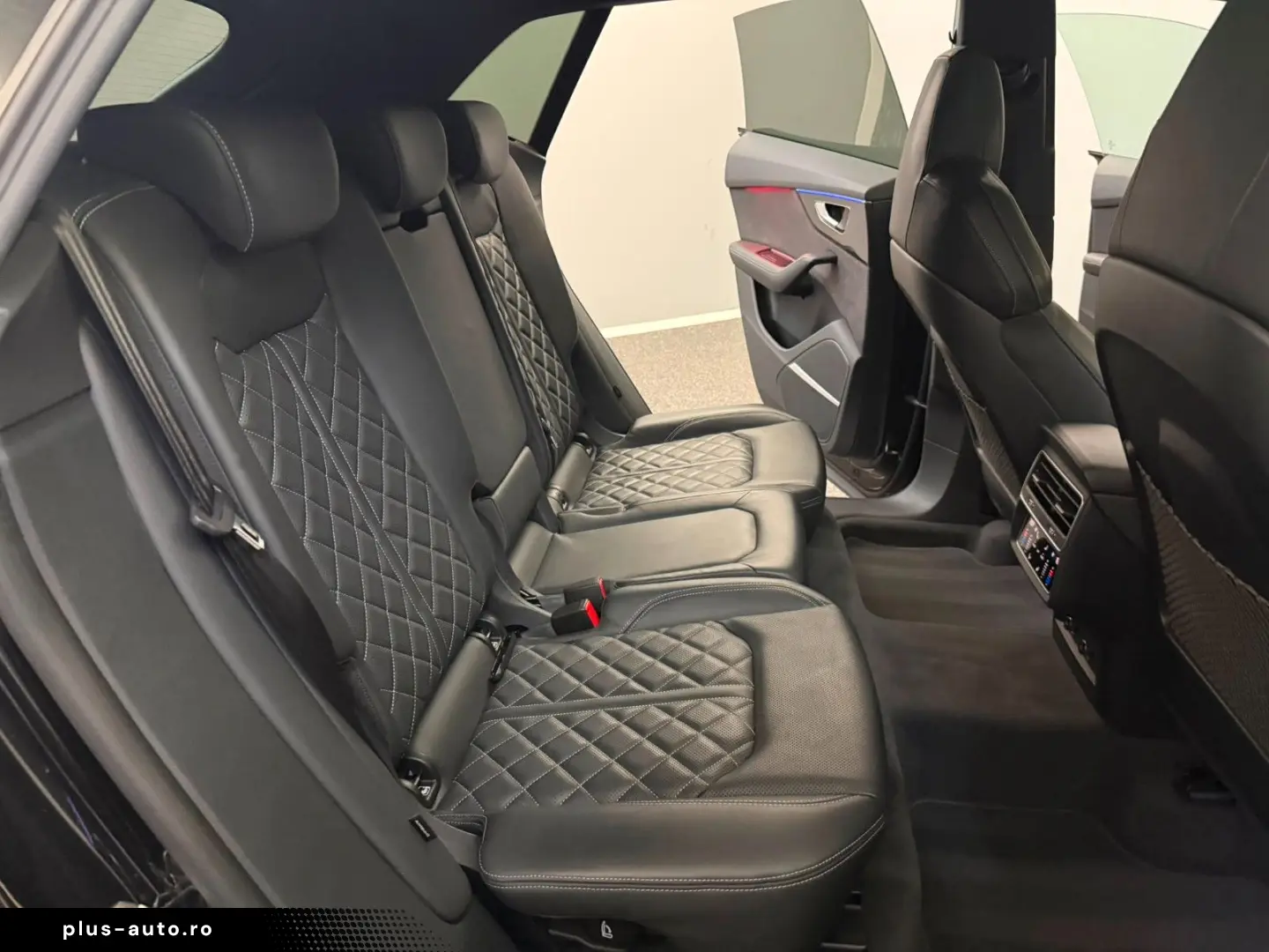 AUDI Q8 50 TDI quattro Competition Plus Carbon