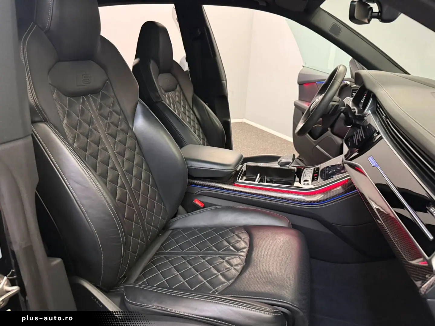 AUDI Q8 50 TDI quattro Competition Plus Carbon