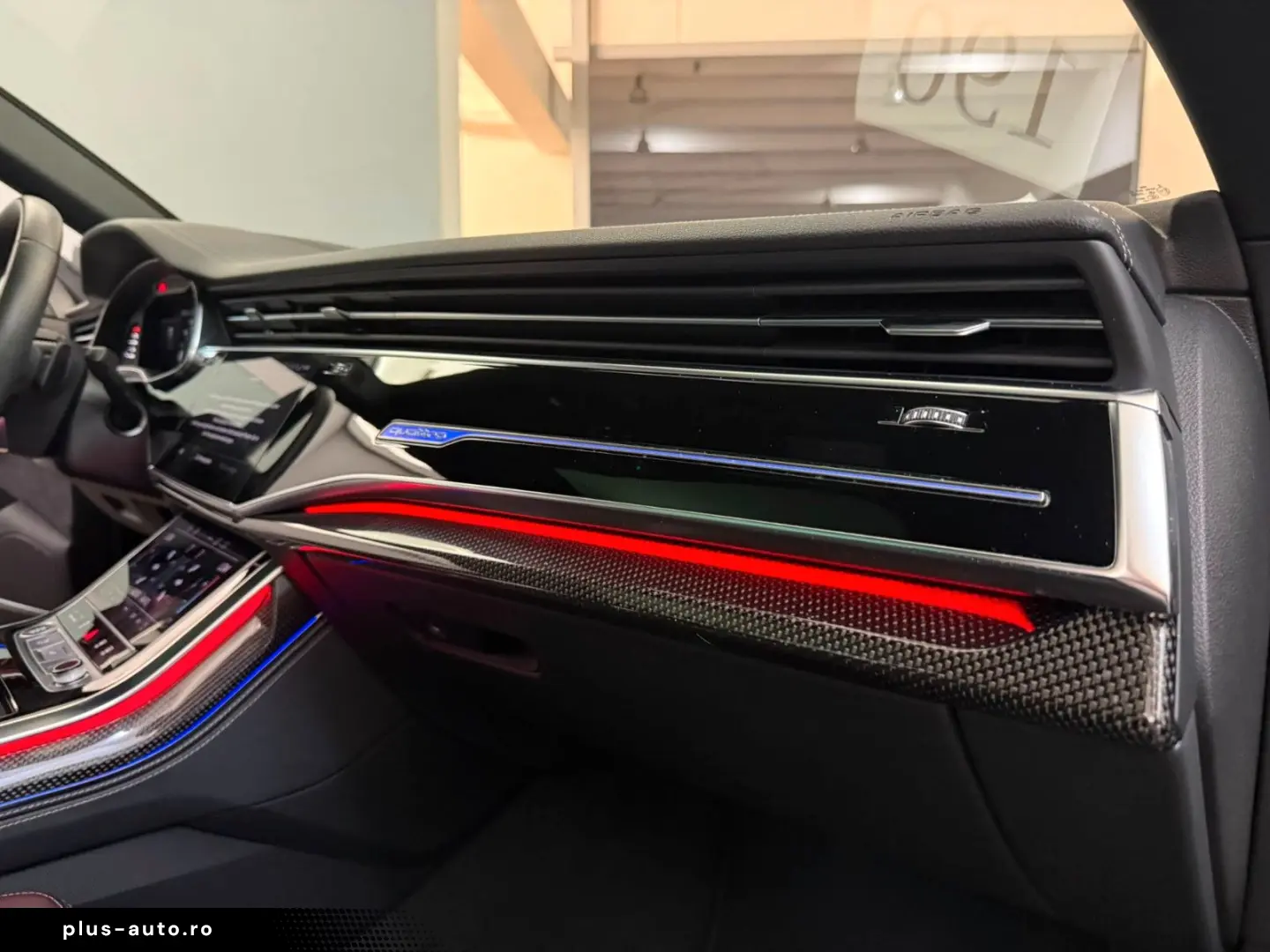 AUDI Q8 50 TDI quattro Competition Plus Carbon