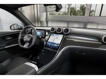 MERCEDES-BENZ GLC 300 d 4M   AMG AHK KAMERA PANO SPU…