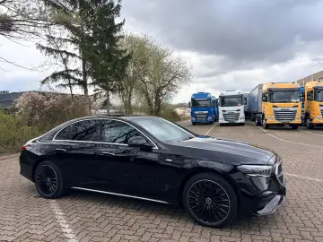 MERCEDES-BENZ Limousine E 300 de 4Matic Edition AMG