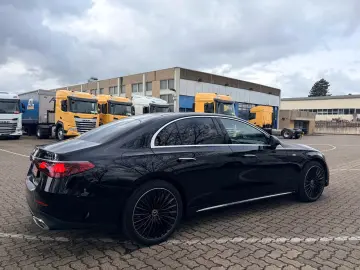 MERCEDES-BENZ Limousine E 300 de 4Matic Edition AMG