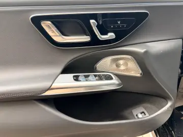 MERCEDES-BENZ Limousine E 300 de 4Matic Edition AMG