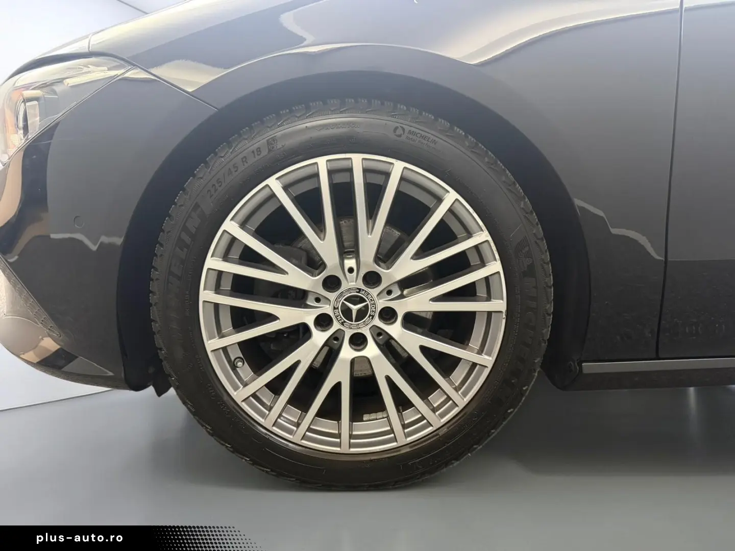 MERCEDES-BENZ CLA 180 PANORAMA
