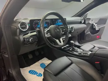 MERCEDES-BENZ CLA 180 PANORAMA