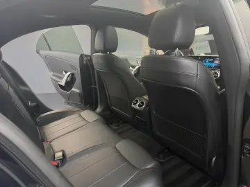 MERCEDES-BENZ CLA 180 PANORAMA