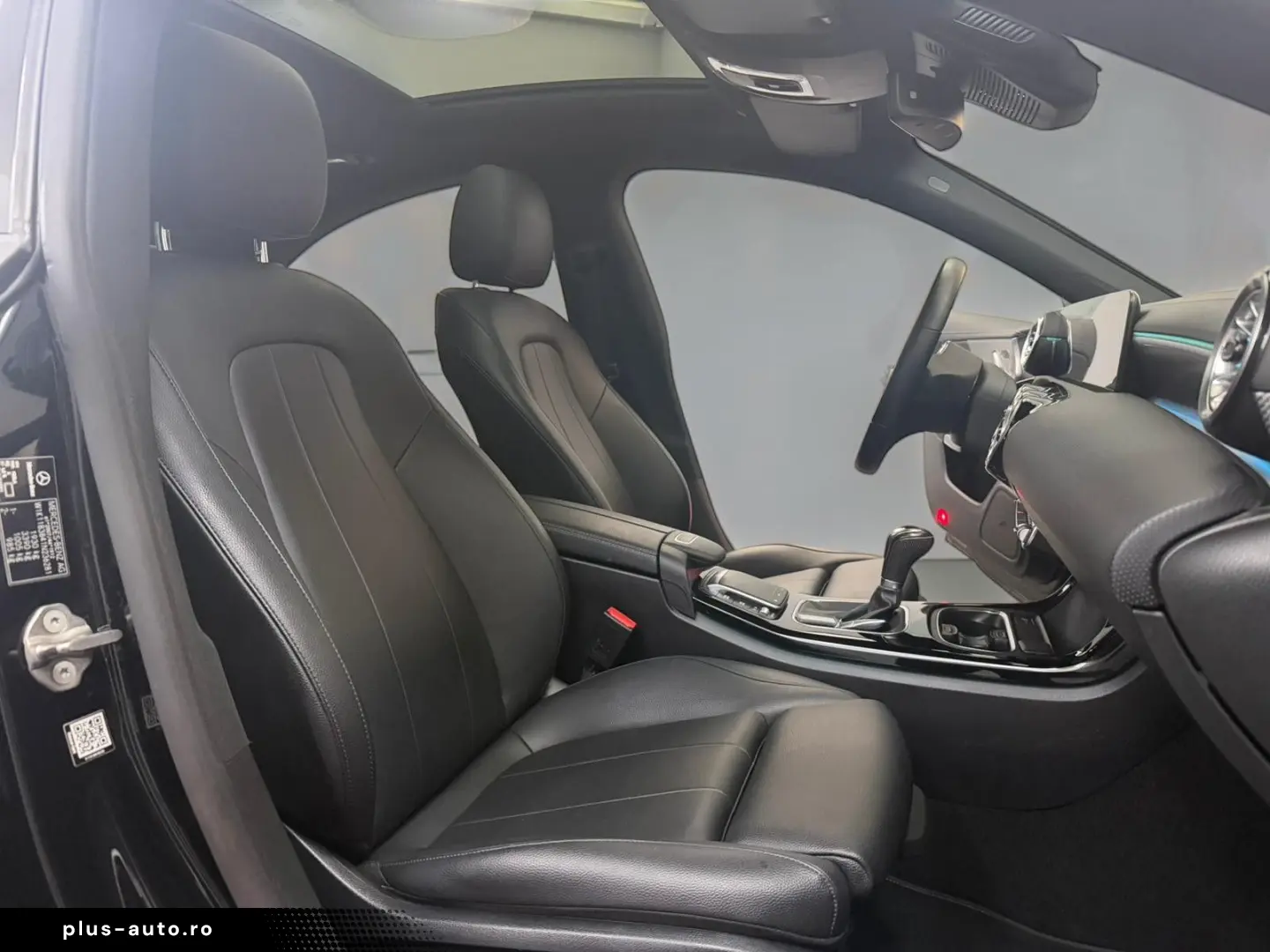 MERCEDES-BENZ CLA 180 PANORAMA