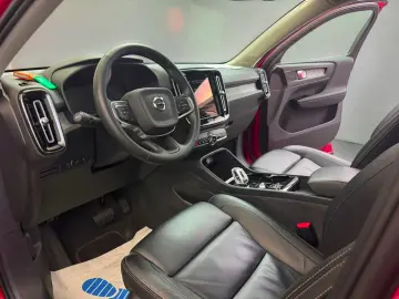 VOLVO XC 40 T5 Inscription Recharge