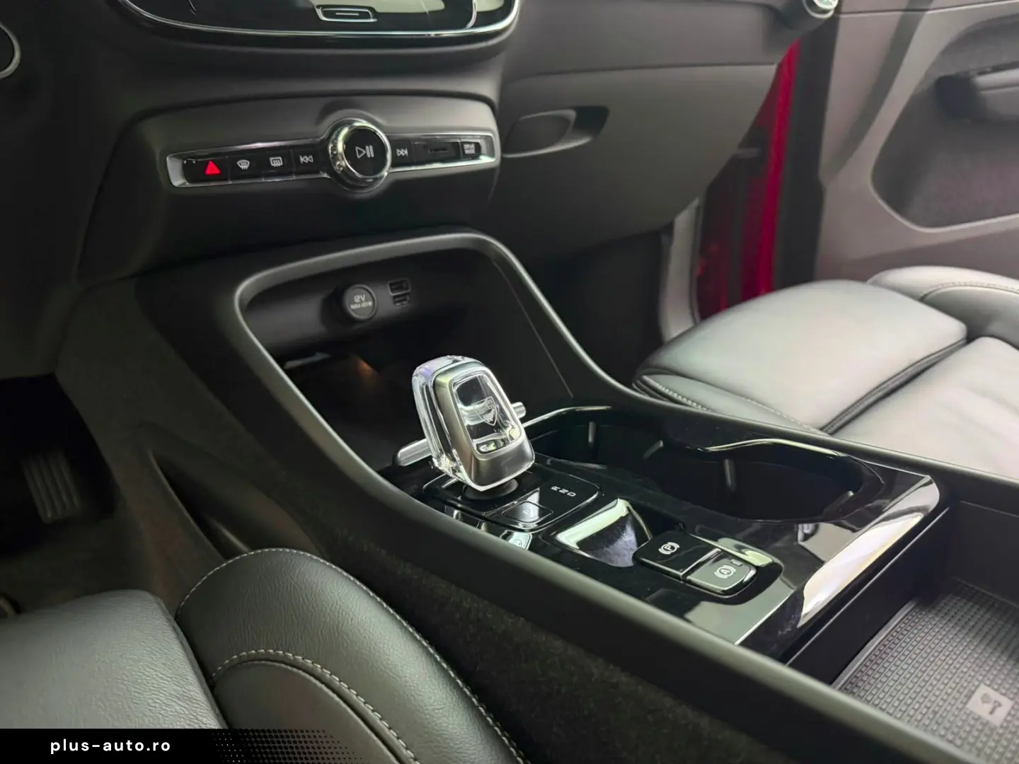 VOLVO XC 40 T5 Inscription Recharge