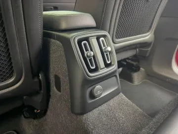VOLVO XC 40 T5 Inscription Recharge
