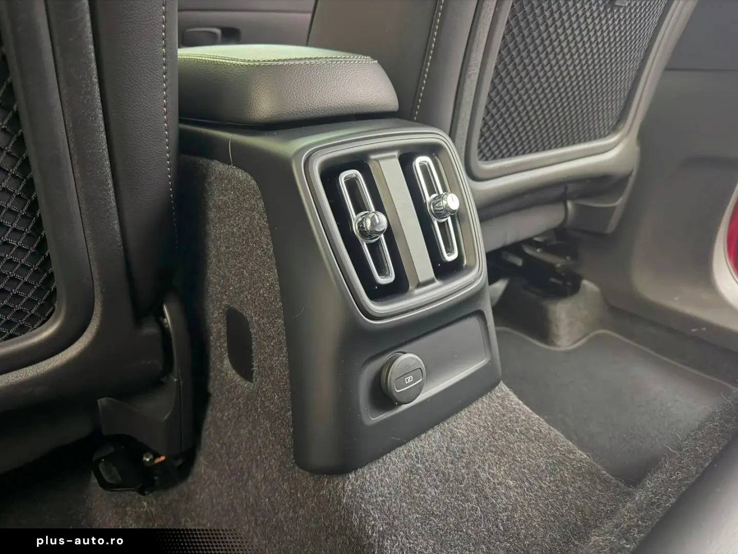 VOLVO XC 40 T5 Inscription Recharge