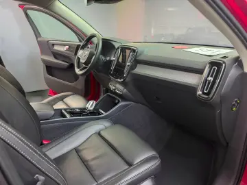 VOLVO XC 40 T5 Inscription Recharge
