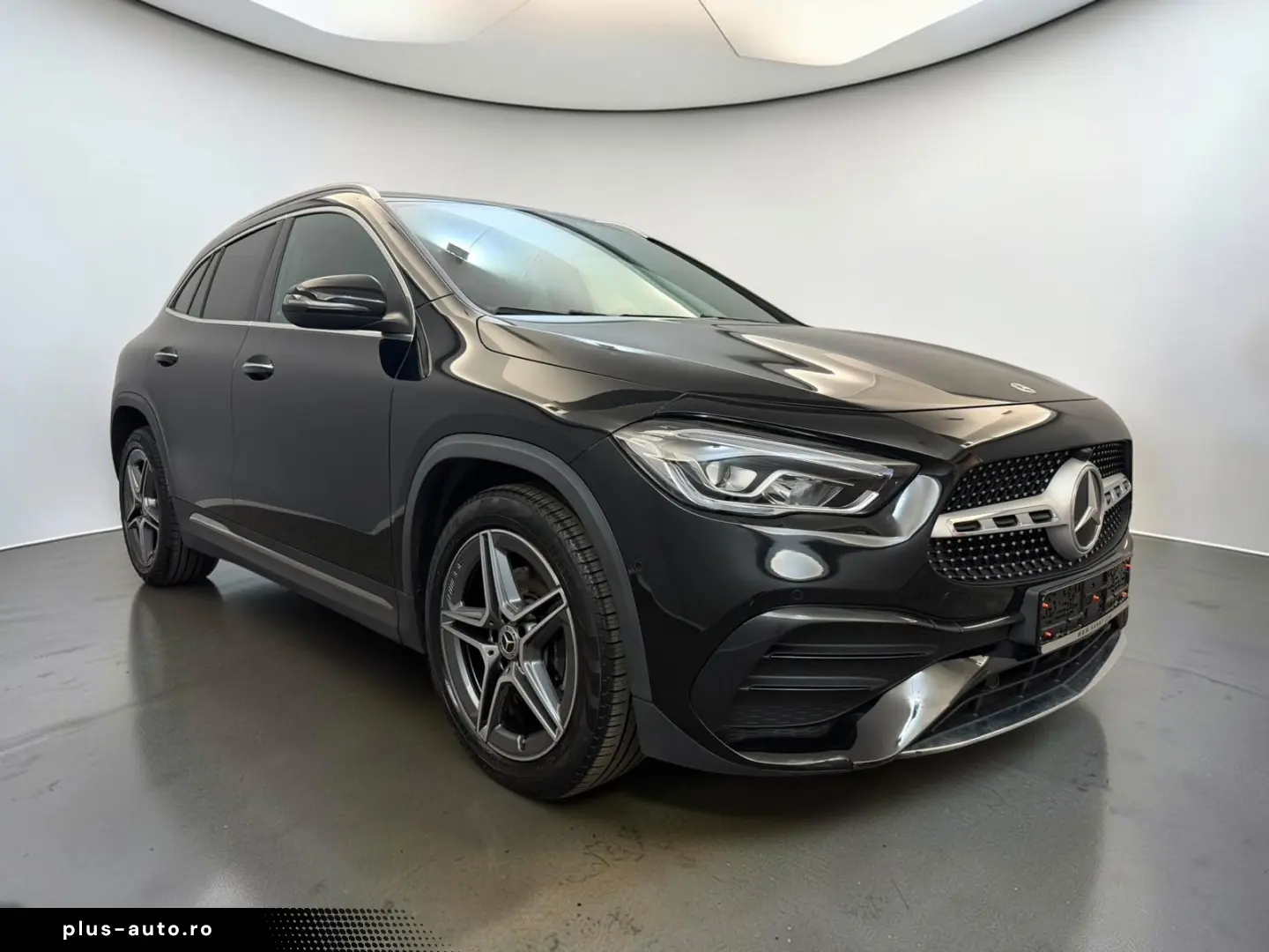 MERCEDES-BENZ GLA 220 d AMG-LINE