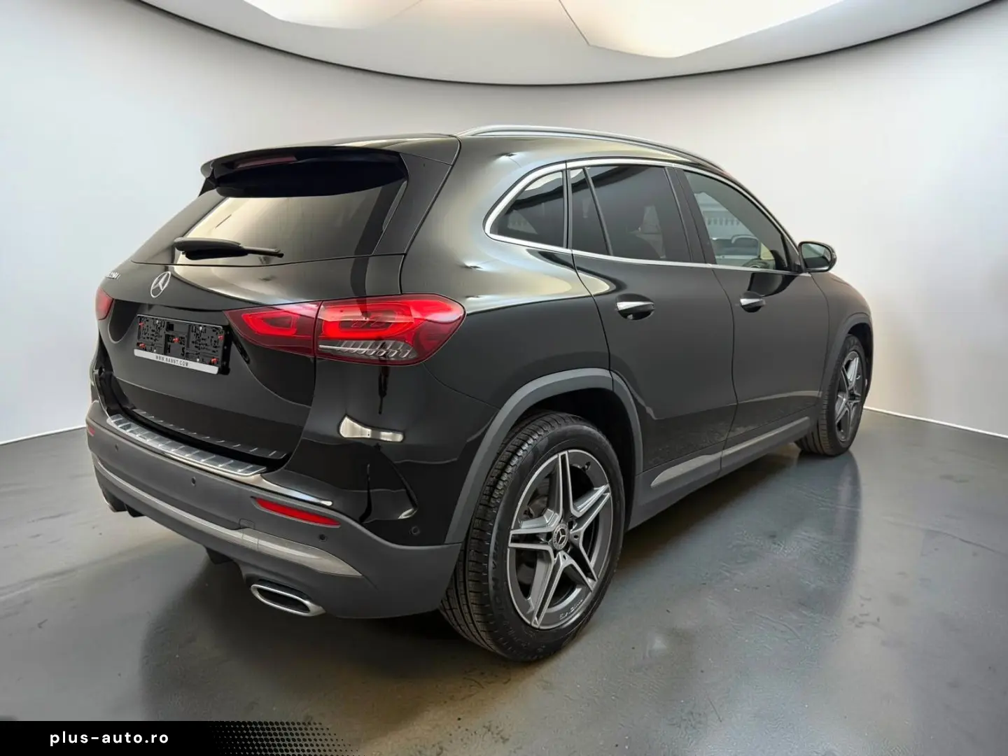 MERCEDES-BENZ GLA 220 d AMG-LINE
