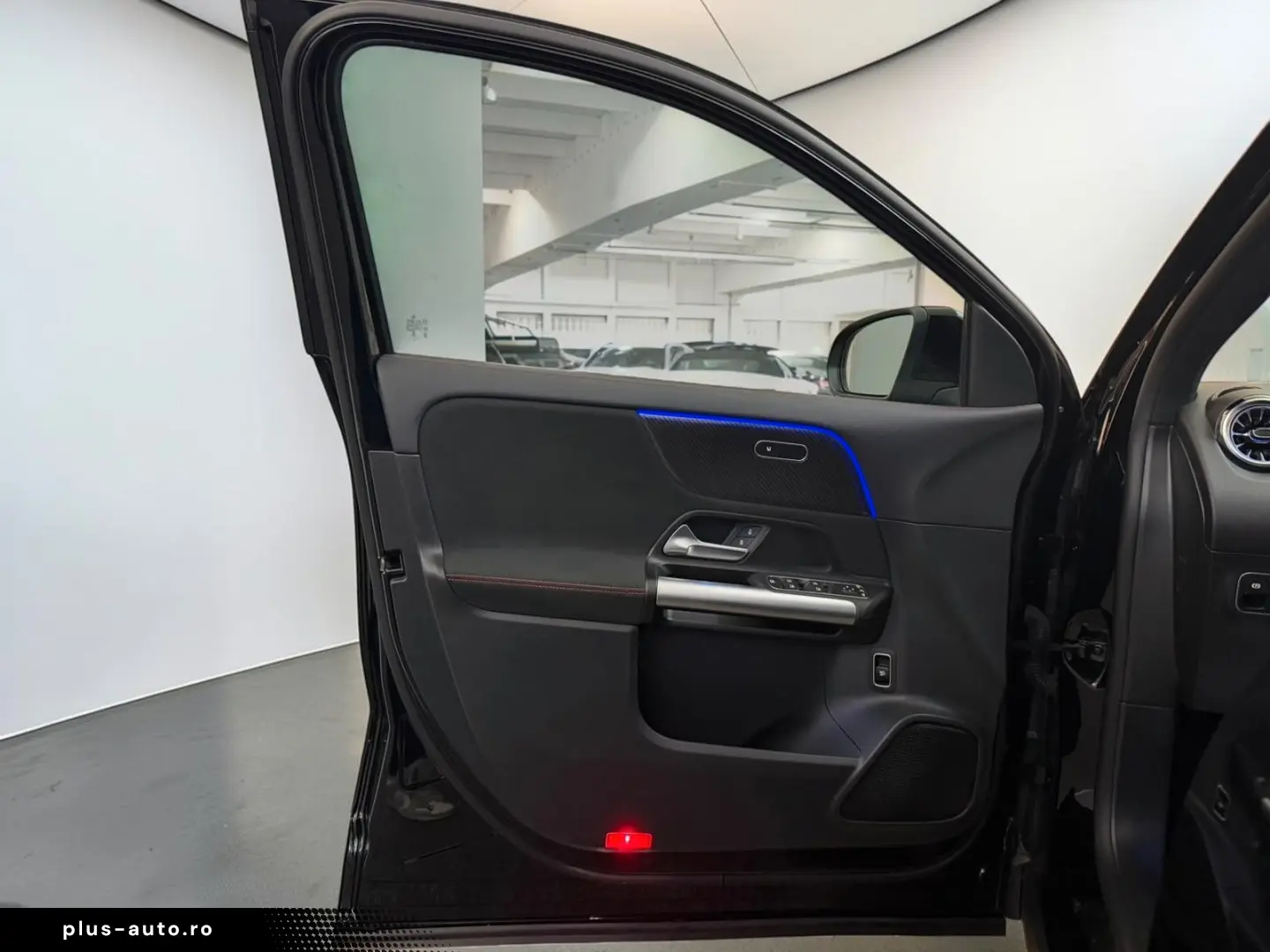 MERCEDES-BENZ GLA 220 d AMG-LINE