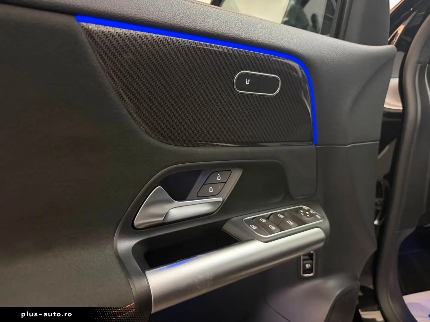 MERCEDES-BENZ GLA 220 d AMG-LINE