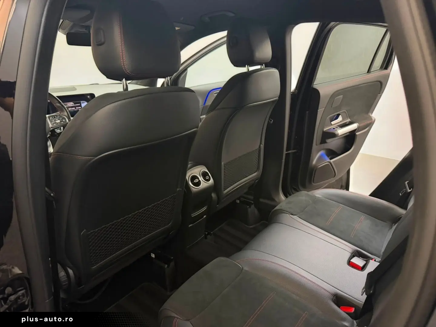 MERCEDES-BENZ GLA 220 d AMG-LINE