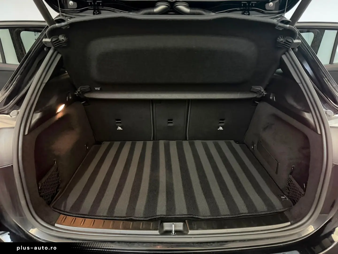 MERCEDES-BENZ GLA 220 d AMG-LINE