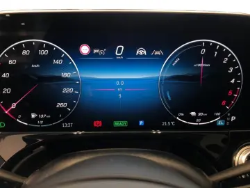 MERCEDES-BENZ E 300 de 4MATIC AMG ILS MBUX Superscreen Burm
