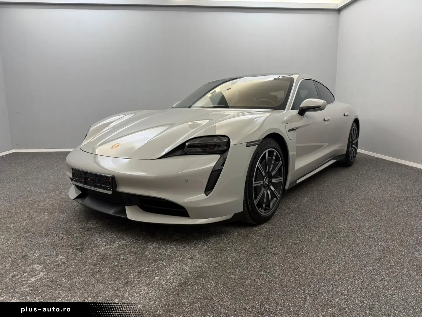 PORSCHE Taycan Turbo Panoramic