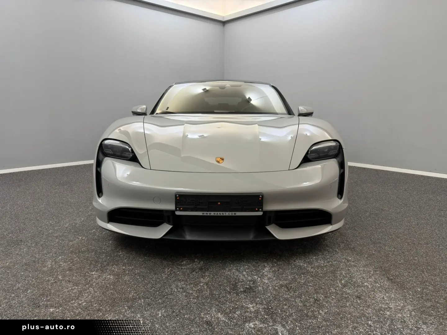 PORSCHE Taycan Turbo Panoramic
