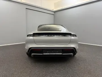 PORSCHE Taycan Turbo Panoramic