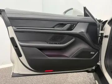 PORSCHE Taycan Turbo Panoramic