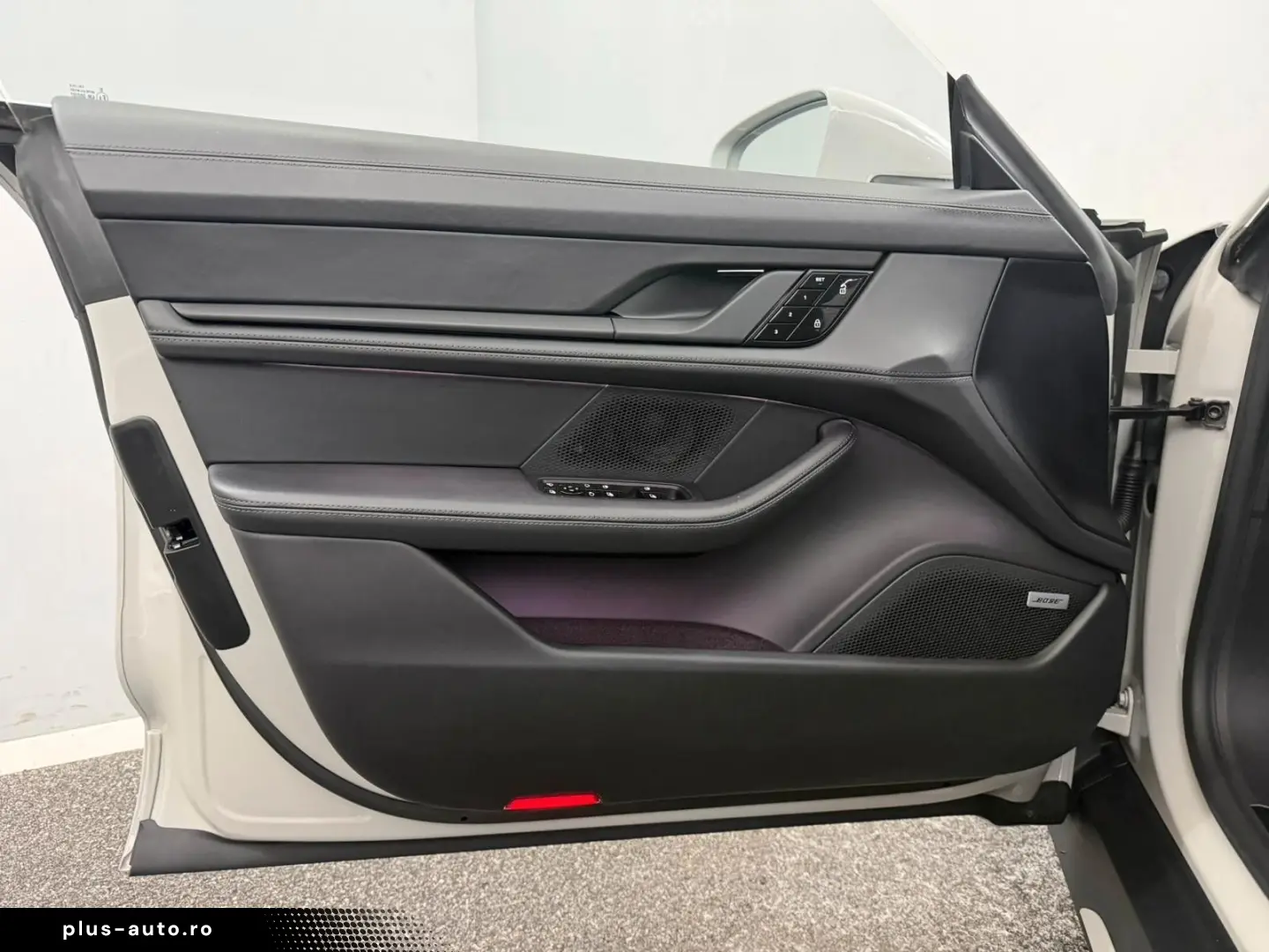PORSCHE Taycan Turbo Panoramic