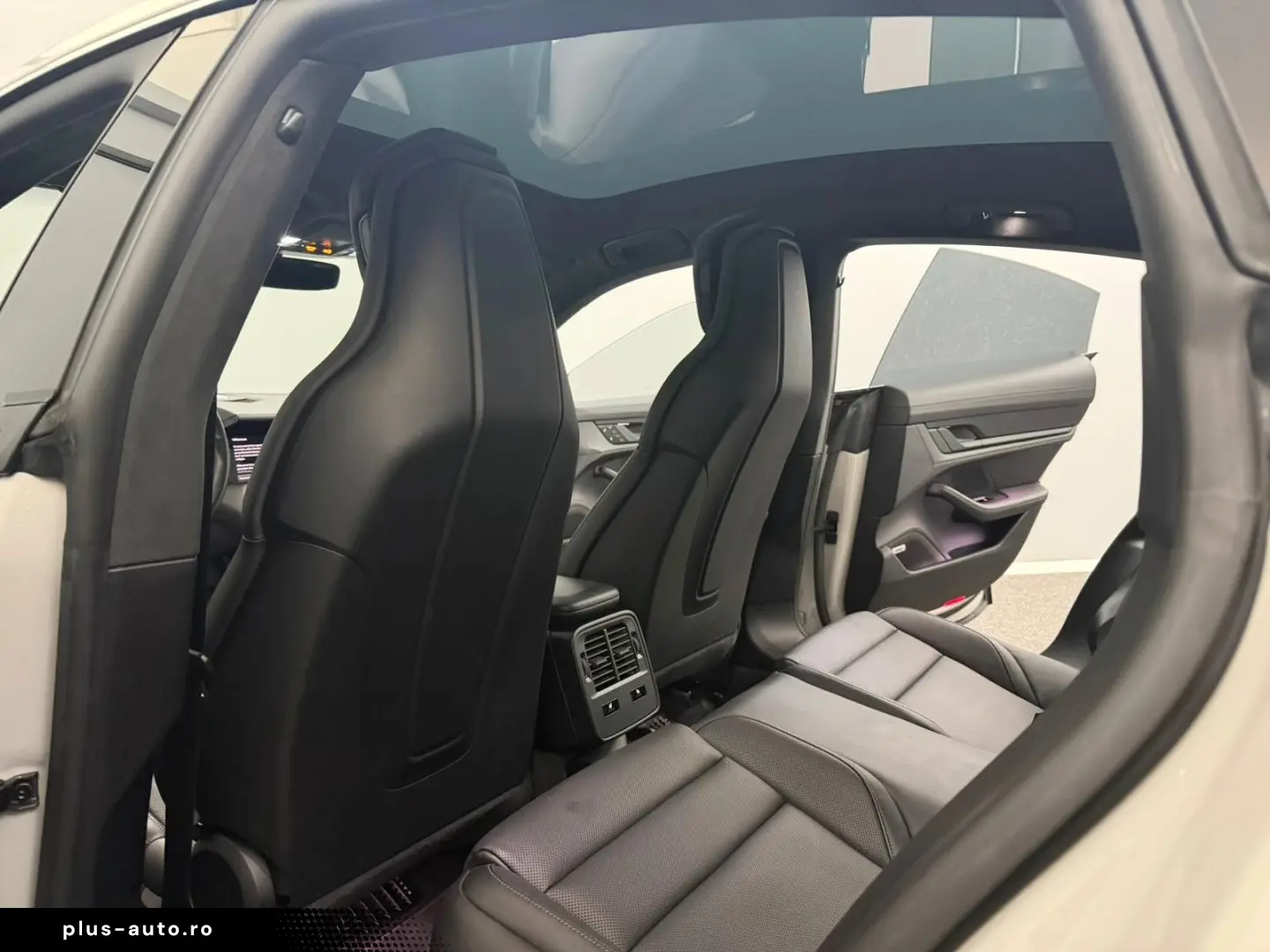 PORSCHE Taycan Turbo Panoramic