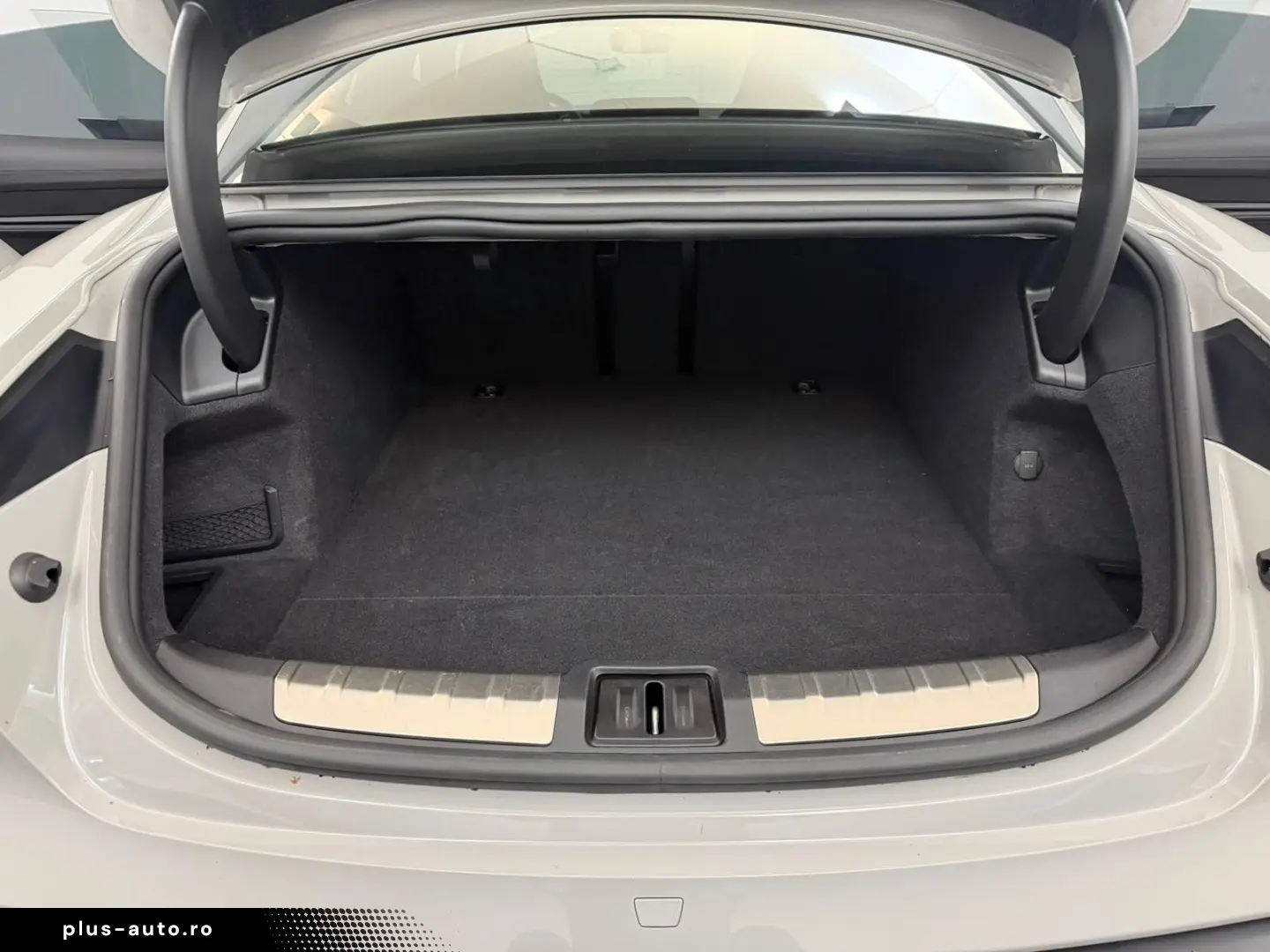 PORSCHE Taycan Turbo Panoramic
