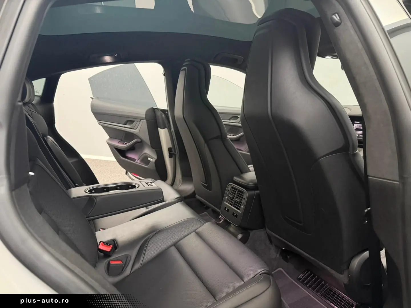 PORSCHE Taycan Turbo Panoramic