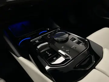 BMW 550e xDrive Limousine M Sportpaket